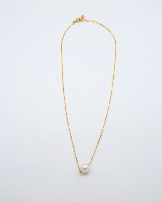 Gold Necklace with Pearl