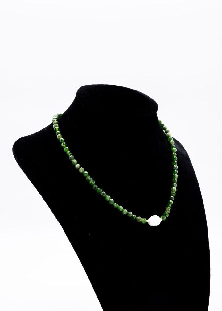 Diopside Necklace Small Pearl