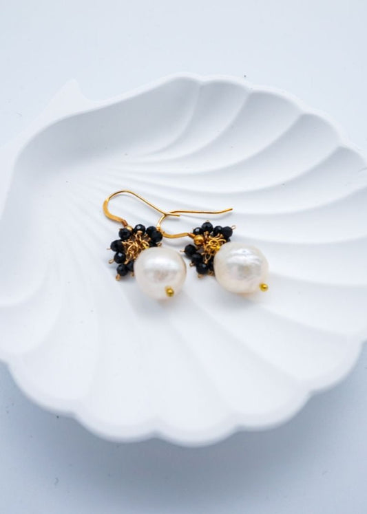 Medium Baroque Pearl Earrings With Black Spinel Alt